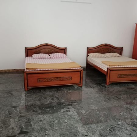 Urc Lodge Perundurai ภายนอก รูปภาพ